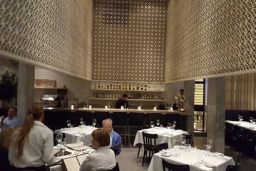 Deca – אי של יציבות בתל אביב הסוערת